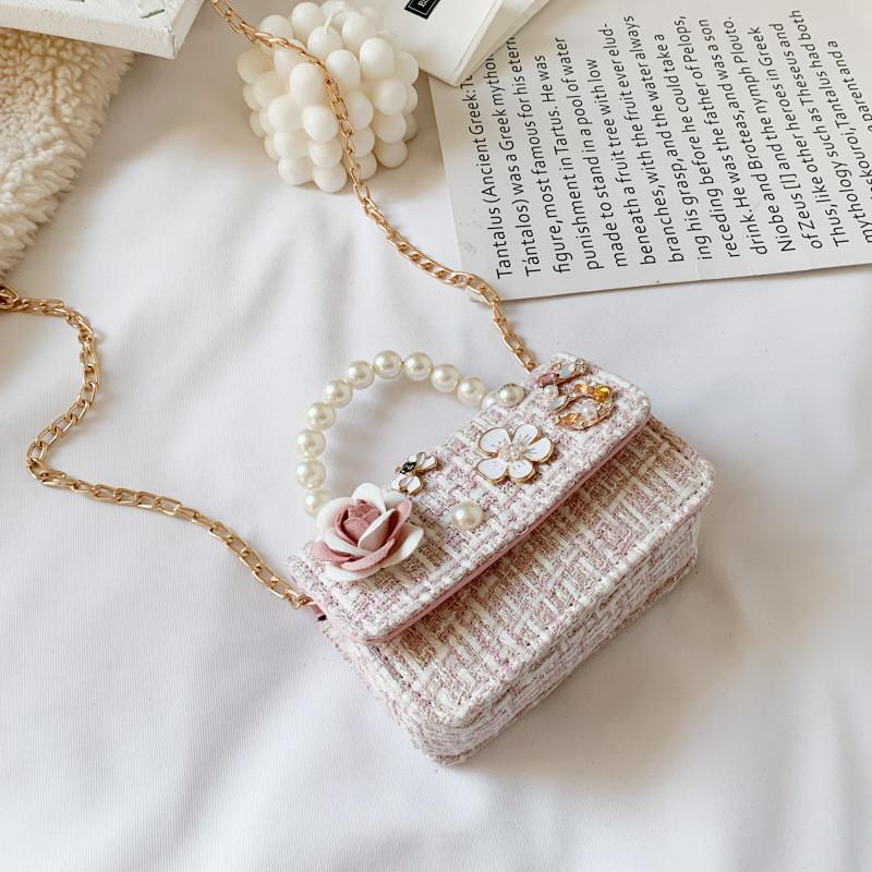 Adorable Girls Crossbody Bag Featuring Soft Canvas Material And Elegant Bow Style