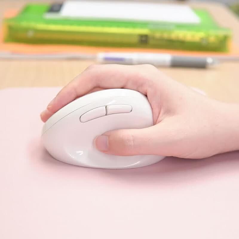SANWA GMAERGW17 Ergonomic Bluetooth Wireless Mouse