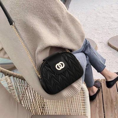 New Summer Small Fragrance Style Bag Fashionable Leather Crossbody Bag for Women Versatile One-shoulder Diamond Circle Bag