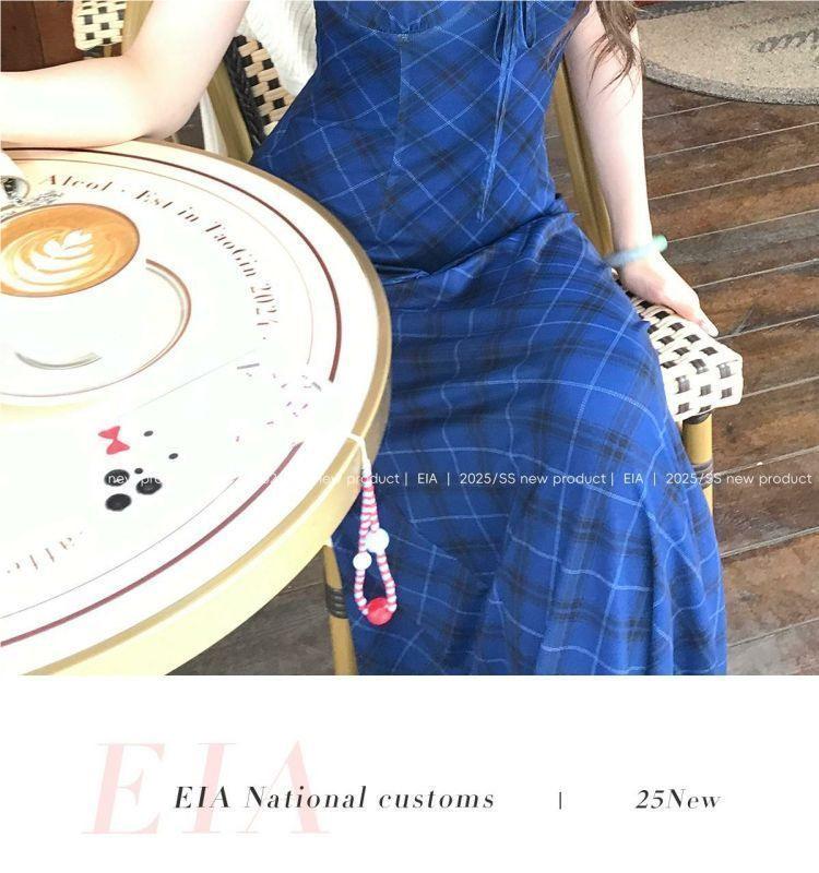 2026 French Retro Spaghetti Strap Dress: Sexy, Slimming Summer Elegance