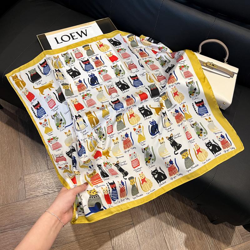 Small square scarf silk scarf women's French spring and autumn summer matching shirt neck protector scarf tulle scarf scarf 71x71