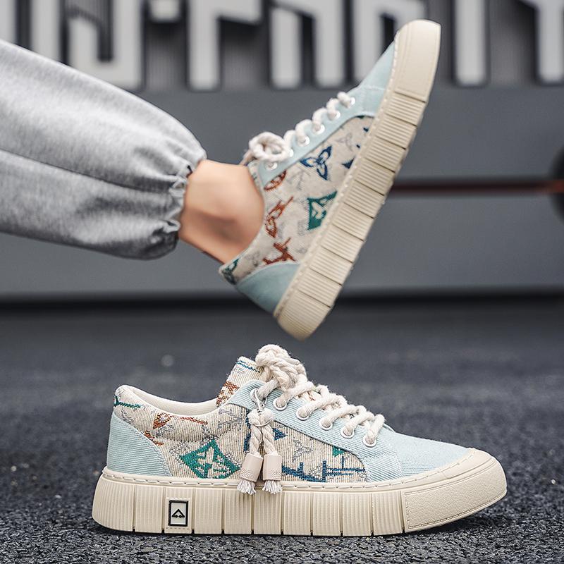 Low top canvas men's shoes 2025 new casual non-slip board shoes soft sole student sports linen breathable fashion shoes