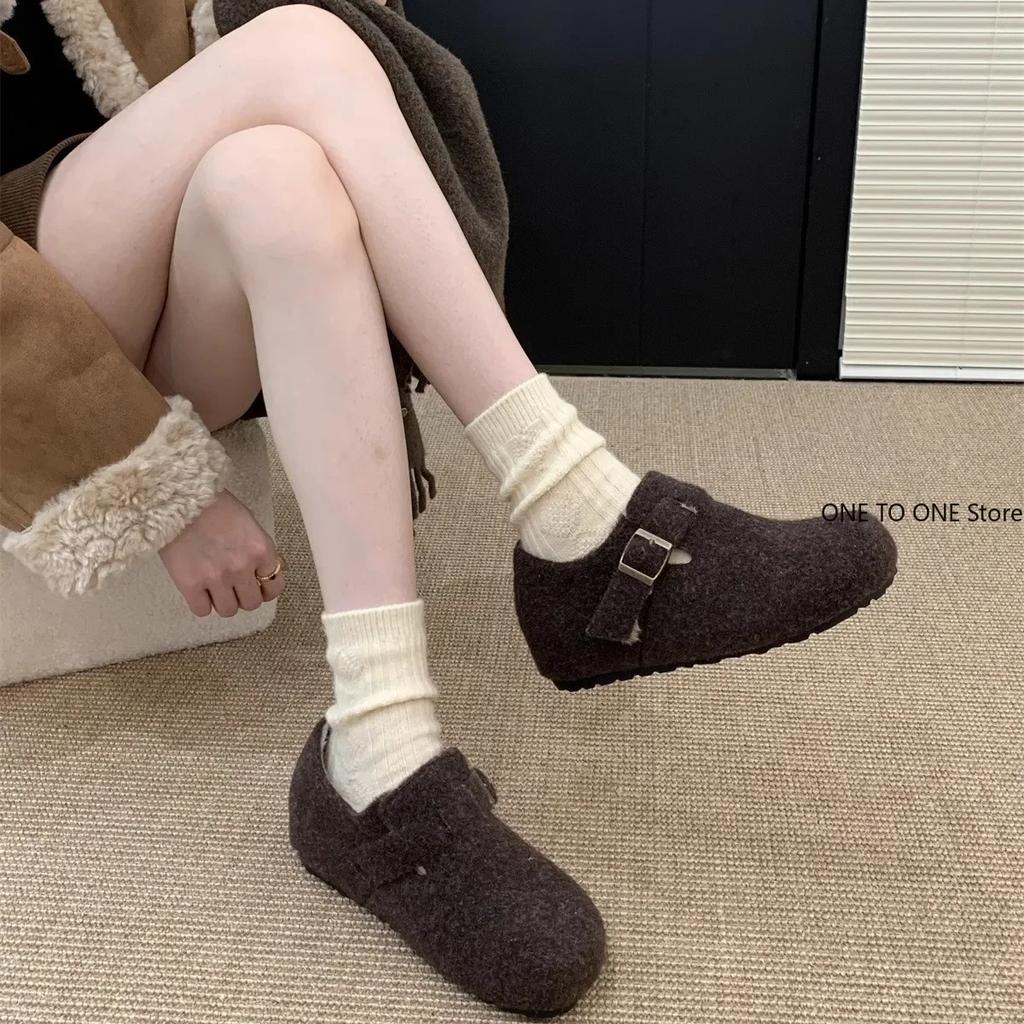 Moda 2025 Czółenka na grubej podeszwie Pluszowe bawełniane buty Zwiększona wysokość wewnątrz Zima Nowe futrzane buty dla kobiet Noszenie Wełniane pojedyncze buty Nowe