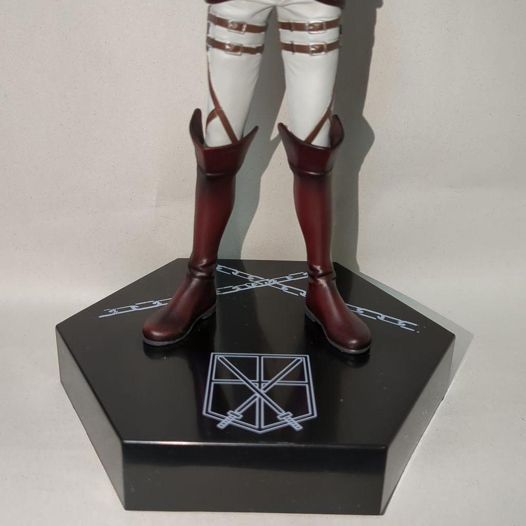[USED] Attack On Titan Figure Eren Yeager Figure