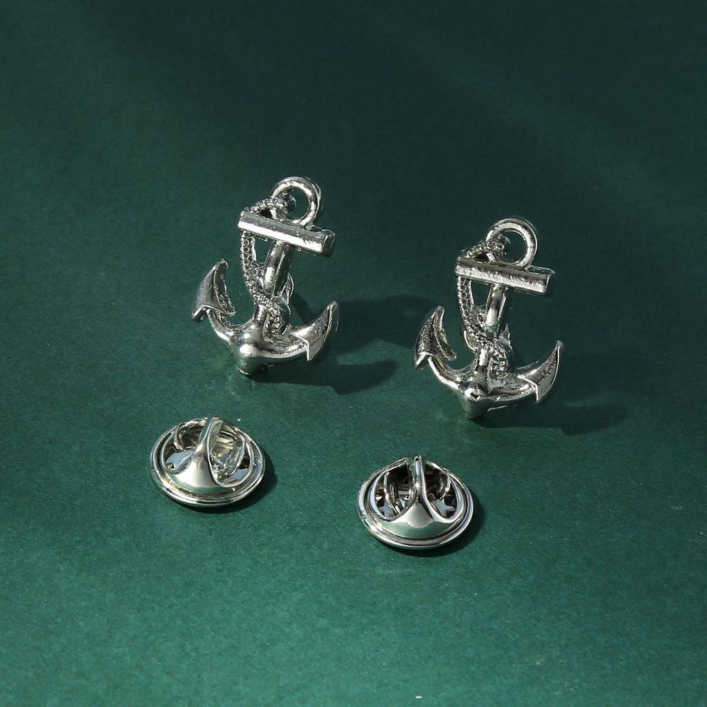 "Men's Korean Bee Brooch Collar Pin for Suits"