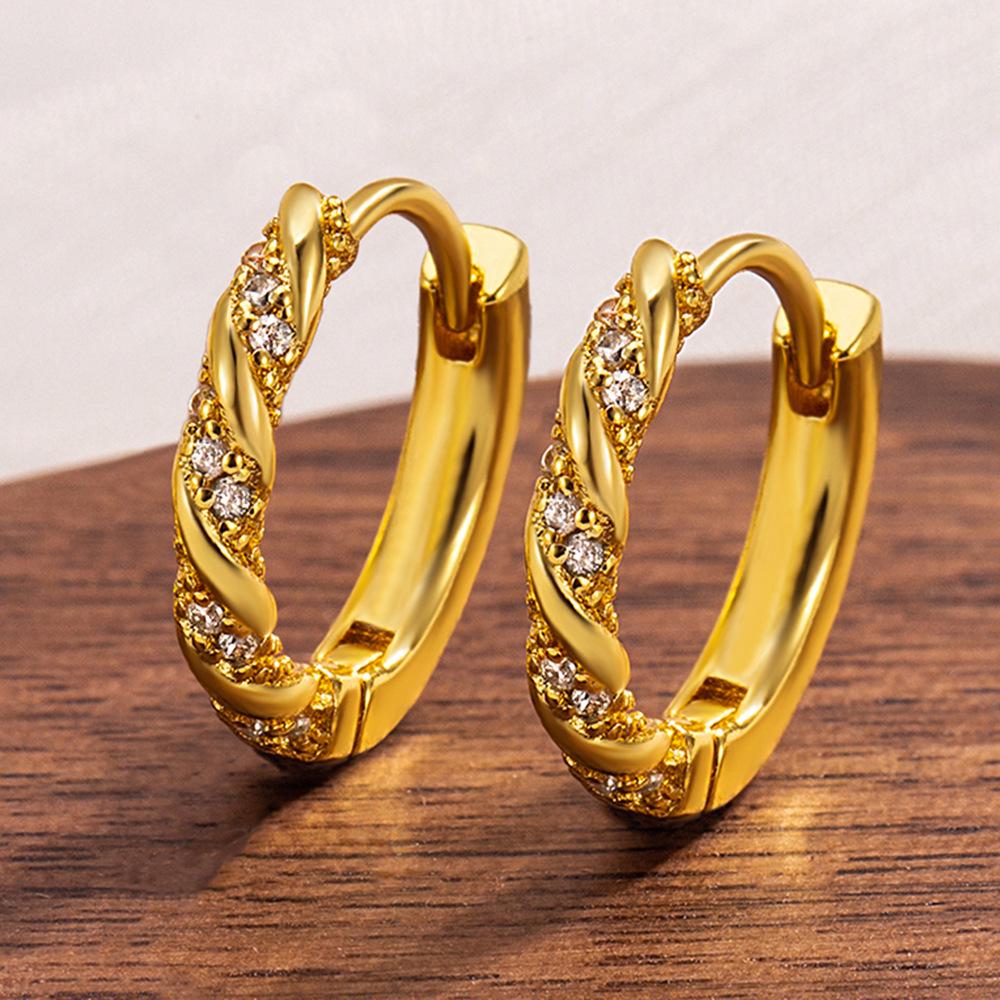 Mobius Zirconia Earrings: High-End Light Luxury Fashion for a Sophisticated Look