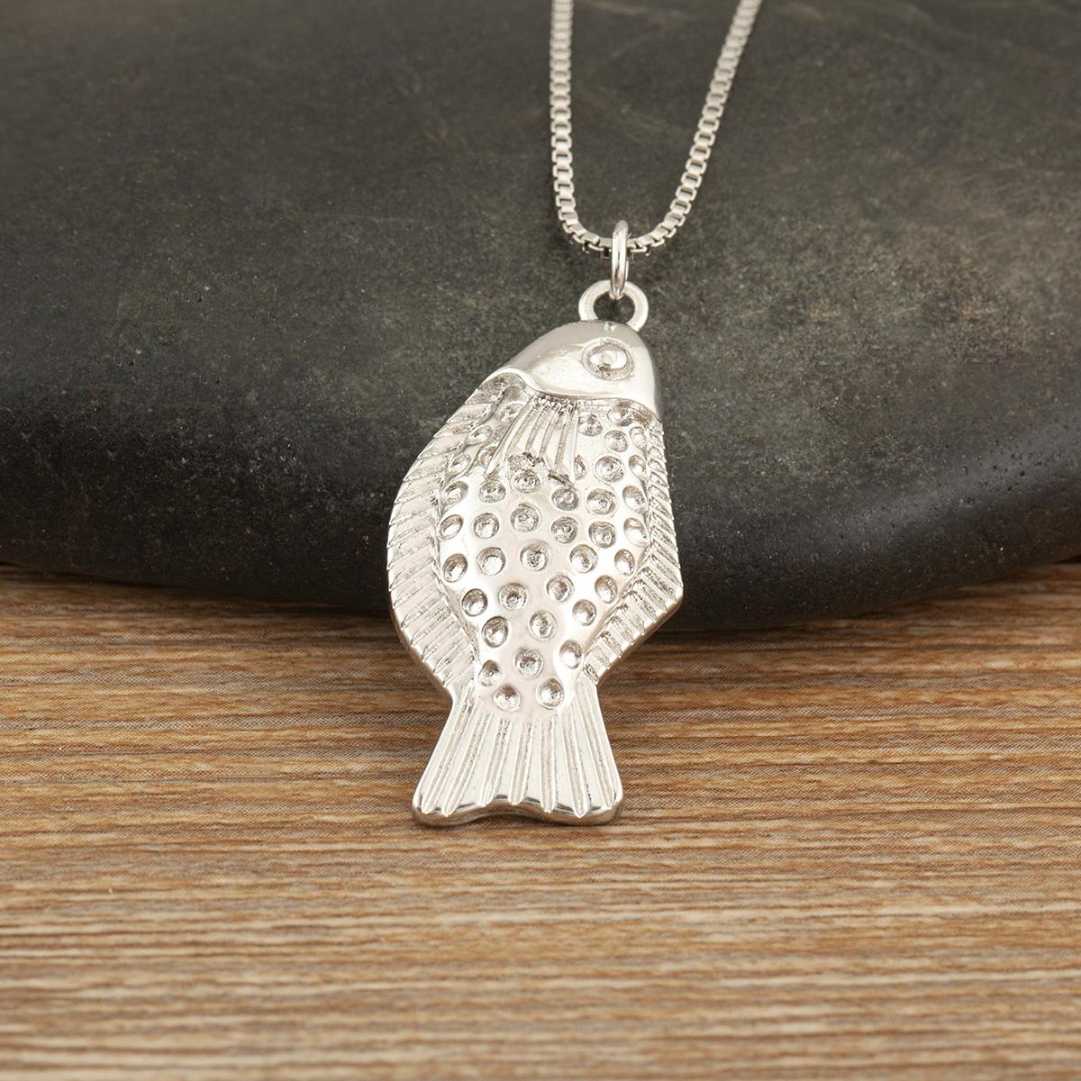 

Nidin New Fashion Women s Minimalist Textured Fish Pendant Necklace Tone Animal Jewelry for Everyday Wear Perfect Gift for Her серебряный