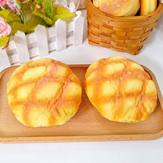 Simulated Pineapple Bun Squeeze Toy Stress Relief Fake Bread Fidget Toy Anxiety Reduction Soft Stretchy Sensory Stress Ball