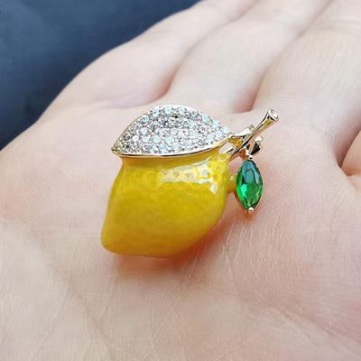 Temperament Cute Dripping Oil Yellow Lemon Brooch Fruit Pin Simple Versatile Men'S And Women'S Clothing