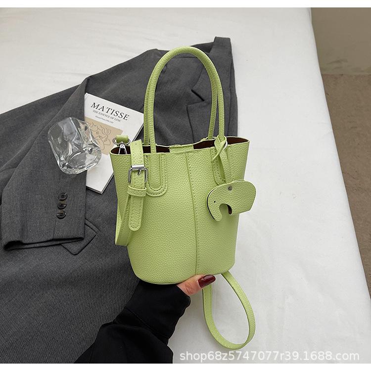 Korean simple style portable bucket bag women's 2025 summer new fashionable and popular one-shoulder crossbody vegetable basket bag