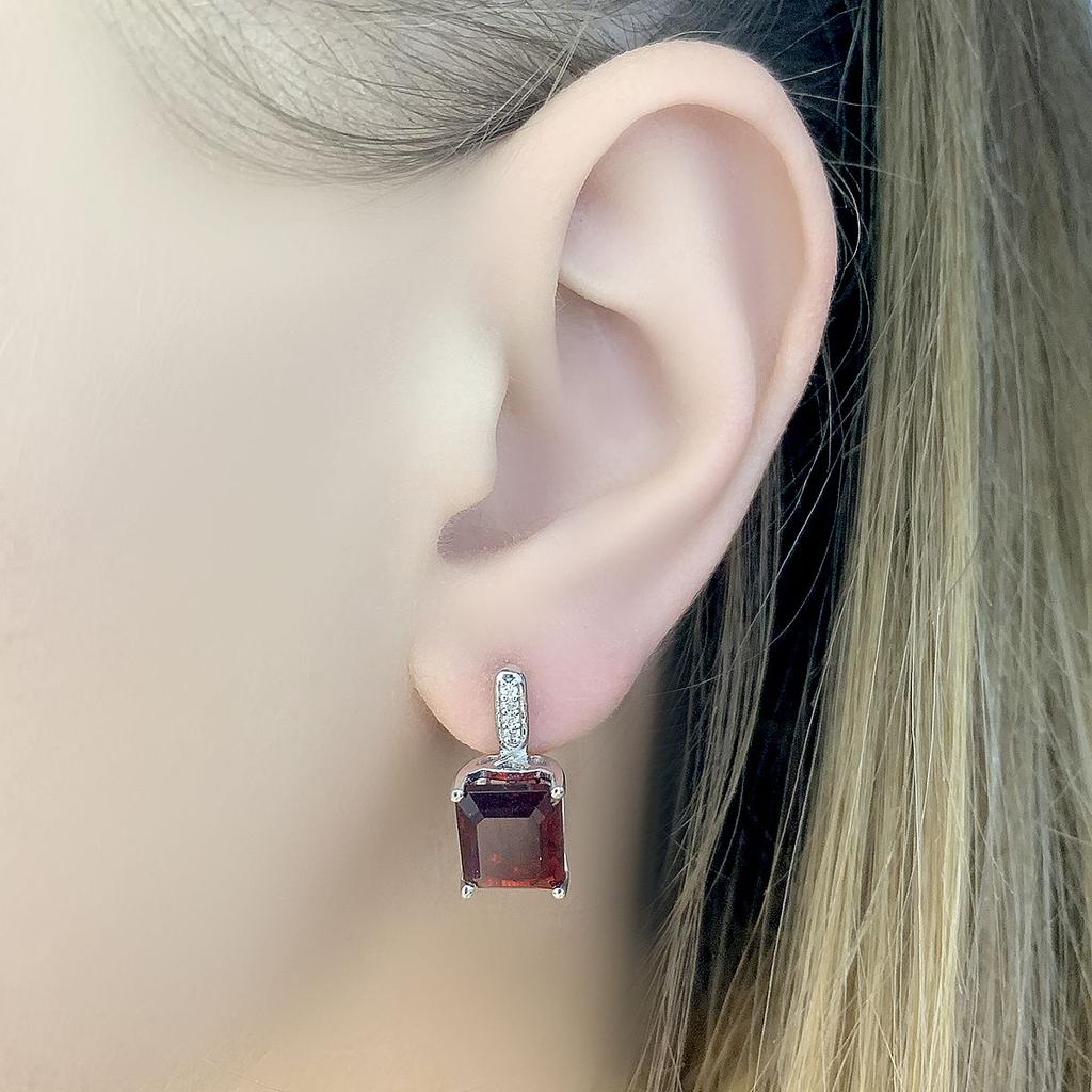 Серебряные серьги с натуральным гранатом 6.897ct (2062691)
