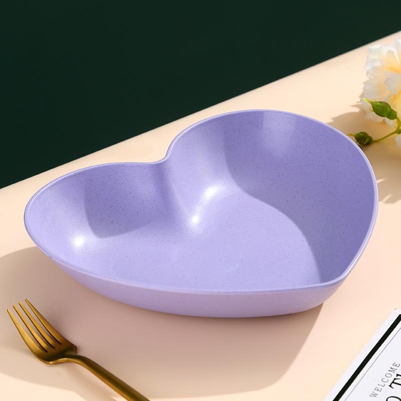 

Скандинавская тарелка в форме сердца – Креативное маленькое блюдо для пар, Идеально для овощей, десертов, фруктов или тортов – Пластиковая посуда. Single Piece