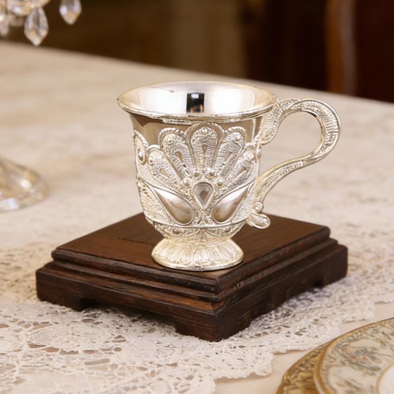 2Pieces Retro Goblets Metal Wine Cups Royal Chalices Wine Glass Medieval European Style Embossed Drinking Cups Gift