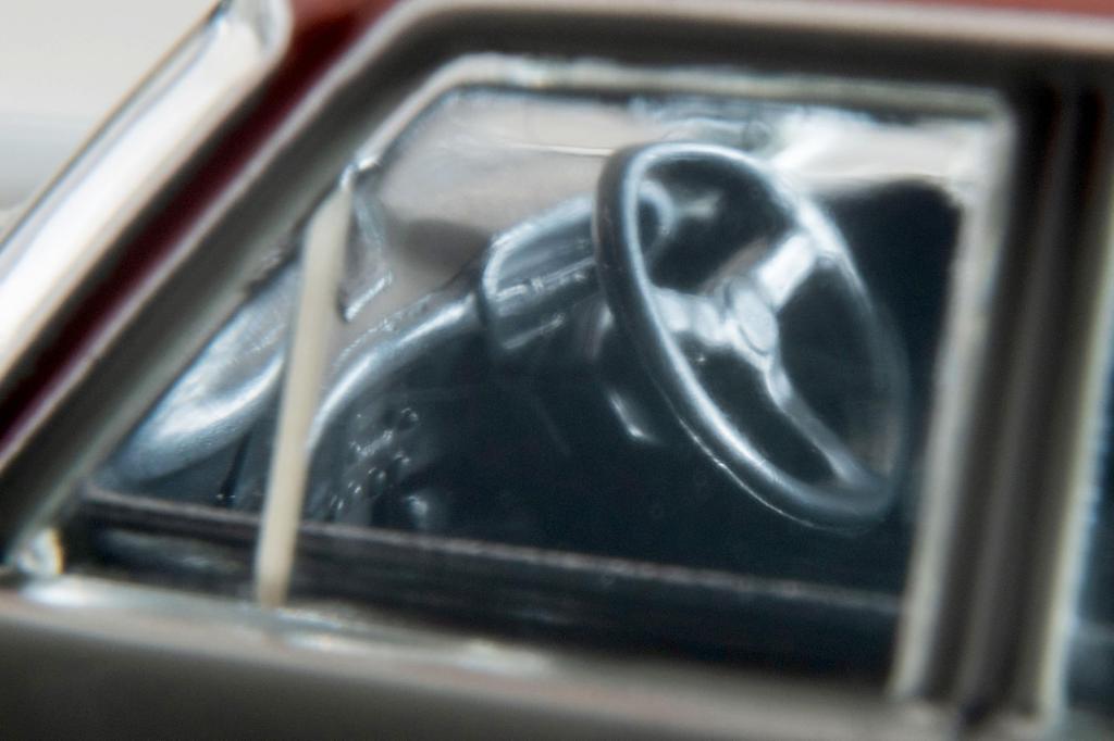 Tomytec Tomica Limited Vintage Scale Prince Skyline 2000GT 1965 Model 336570 1/64 LV-217a White/Red (Finished Model)