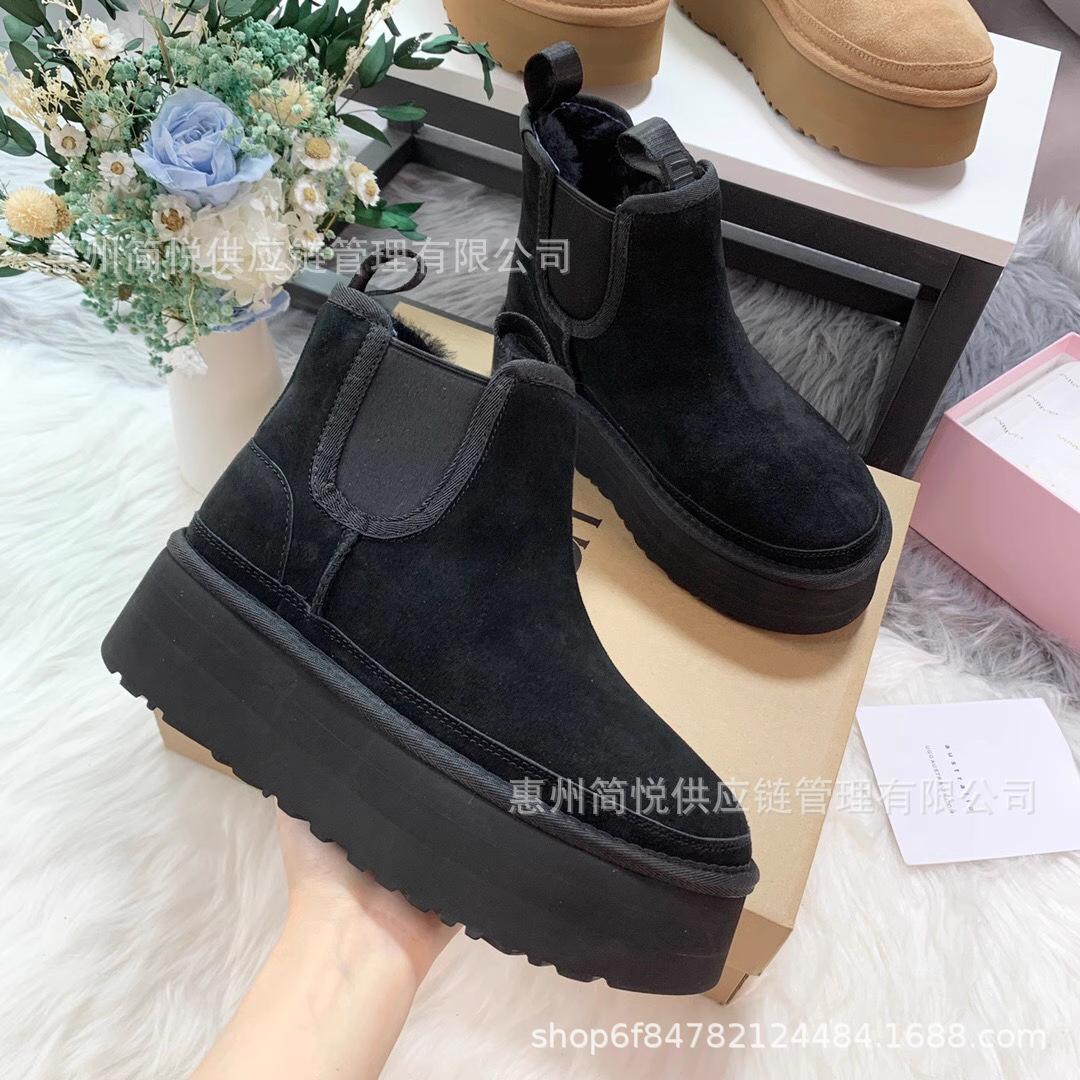

thick-soled sheepskin integrated snow boots women s fashion Chelsea pipe short boots muffin medium tube thickened warm cotton boots 40 чорний