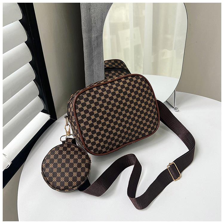2024 Spring/Summer Women's Personalized Casual Crossbody Fashion Shoulder Bag - Small Square Design