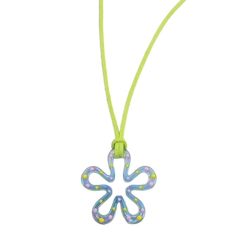 

Unique Hollow Flower Pendant Necklaces Acrylic Material Flower Neck Jewelry Pendant Choker Suitable for Any Occasion синій
