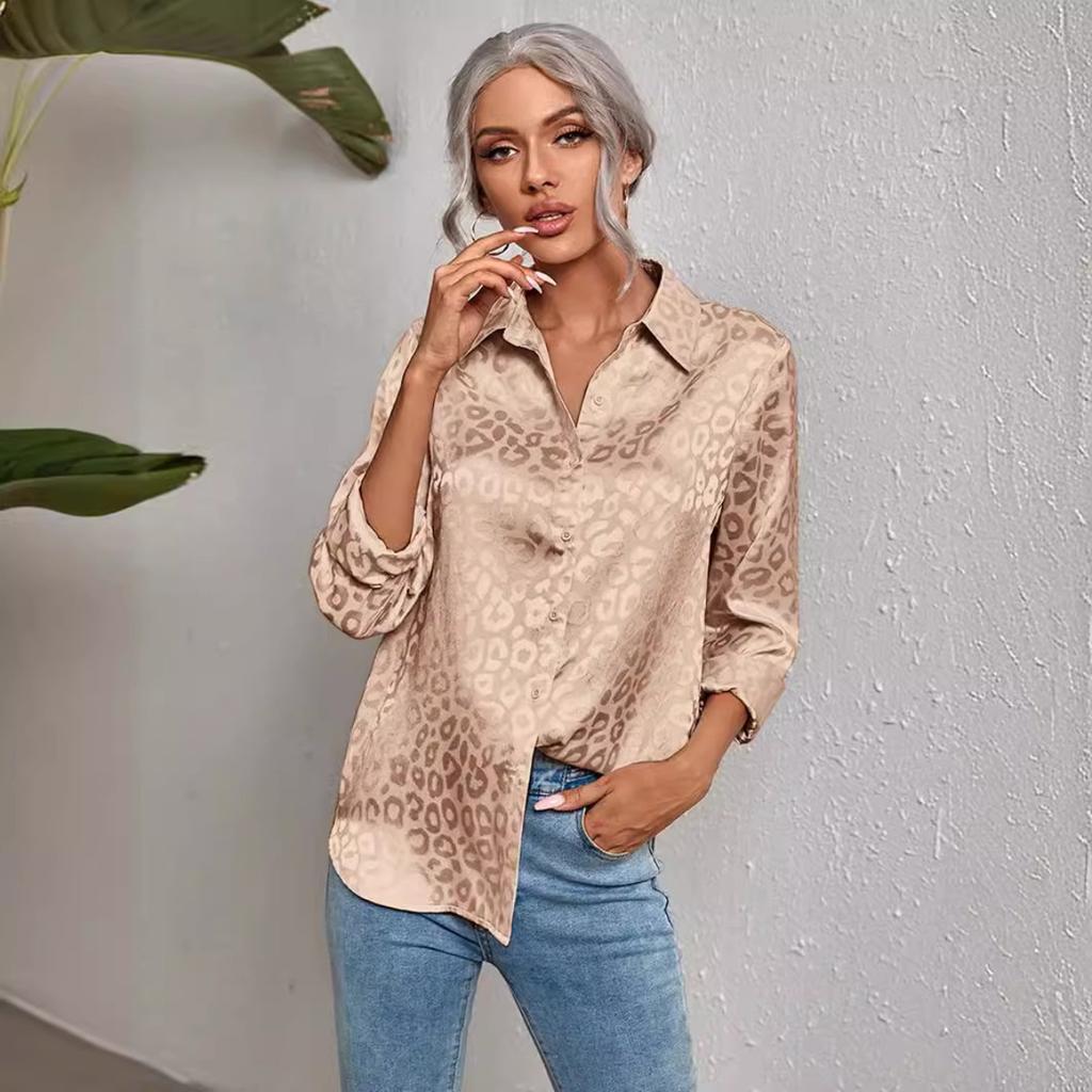 Women's Long Sleeve Lapel Button-up Leopard Jacquard Blouse Elegant Commute Shirt for Leisure