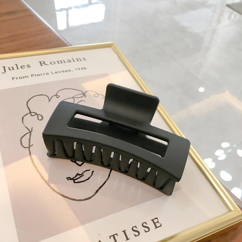 Elegant Korean Style Hair Claw Clip For Women Perfect For Everyday Use In Various Colors