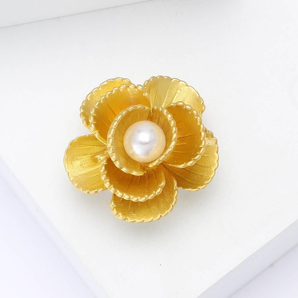Fashion Alloy Matte Electroplated Flower Brooch Simple And Versatile Women'S Suit Sweater Corsage Jewelry Pin
