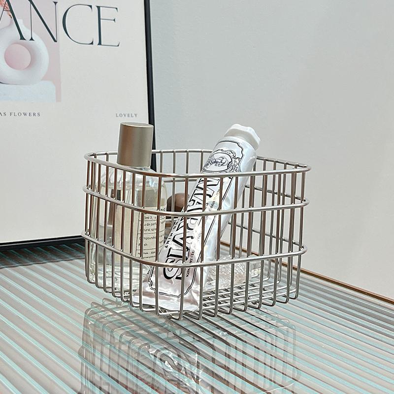 Einfacher Edelstahl-Aufbewahrungskorb Schreibtischdekoration Verschiedenes Aufbewahrungskorb Kosmetik-Sortierkorb Aufbewahrungsbox