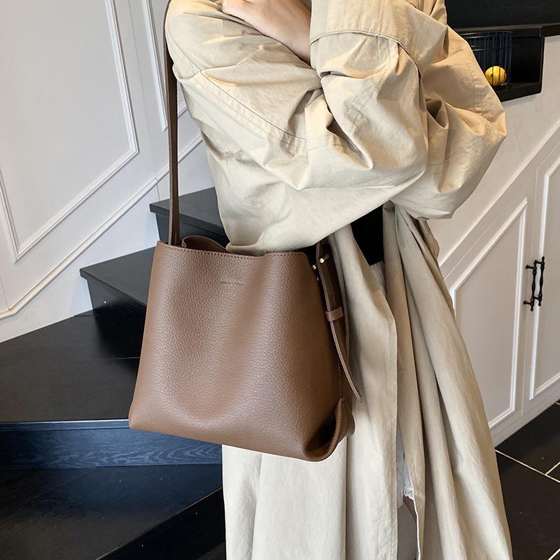 Summer Small Fresh Cute Armpit Bag Women's Summer New Bucket Bag Versatile Girl Messenger Bag