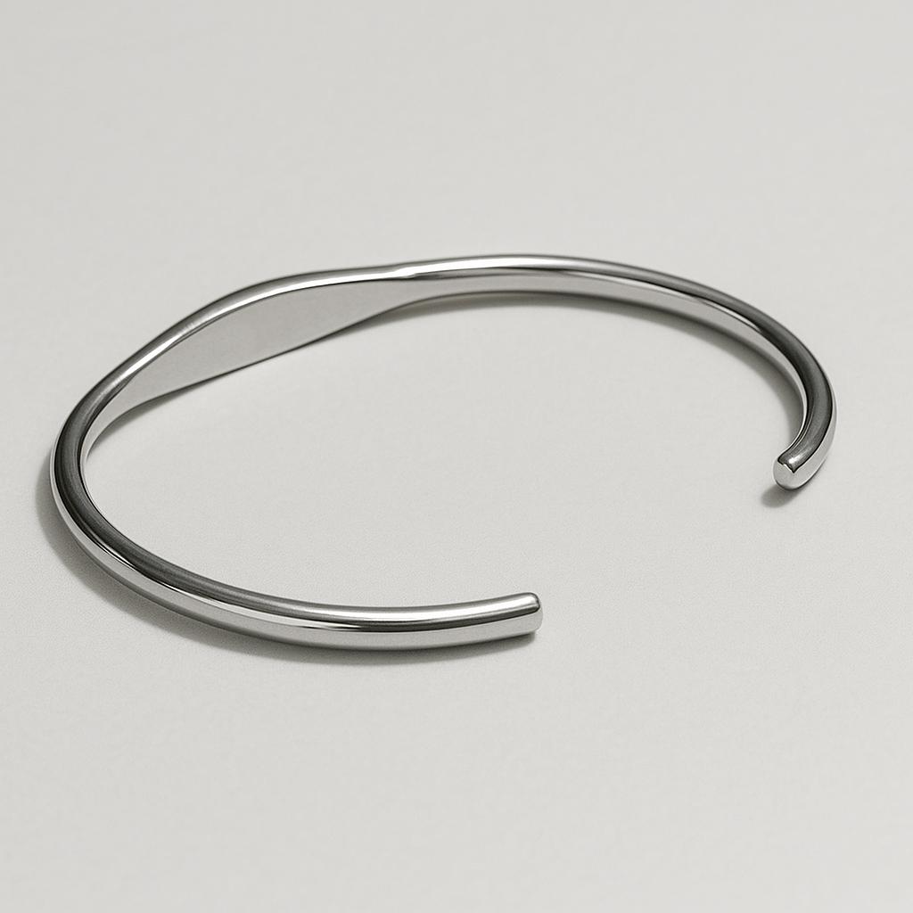 Mark-4 Waxing Moon Bangle