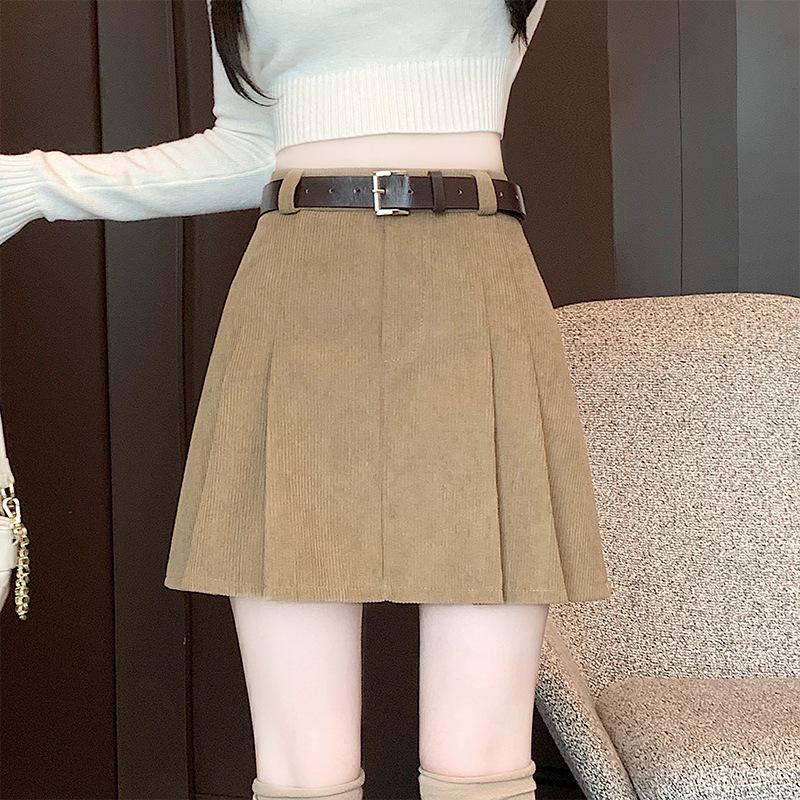 

Women s Petite High-Waisted Khaki Corduroy Pleated Midi Skirt - A-Line, Slimming, Autumn/Winter 2024. L (105-118 lbs)
