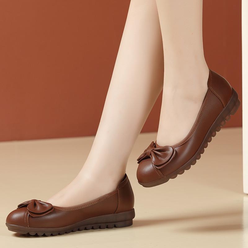 Tendon Bottom Mother Shoes Soft Leather Soft Bottom Comfortable Middle-Aged And Elderly Women'S Leather Shoes Flat Peas Single