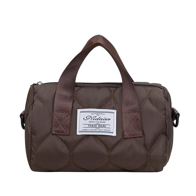 

Женская сумка через плечо новый нишевый дизайн широкополосная сумка-мессенджер женская сумка модная подушка легкая мягкая вощеная маленькая квадратная сумка one size fits all коричневый