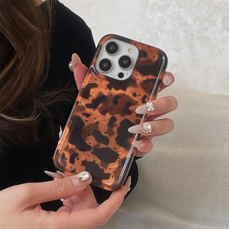For iPhone 15 Pro Max Case Amber Leopard Print TPU Phone Cover