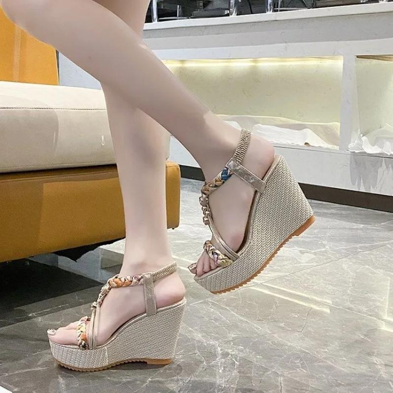 Fashion Outdoor Platform Woman Shoes New Breathable Fashion Luxury Summer High Quality 2025 Comfortable Daily on Offer Sandals for Women