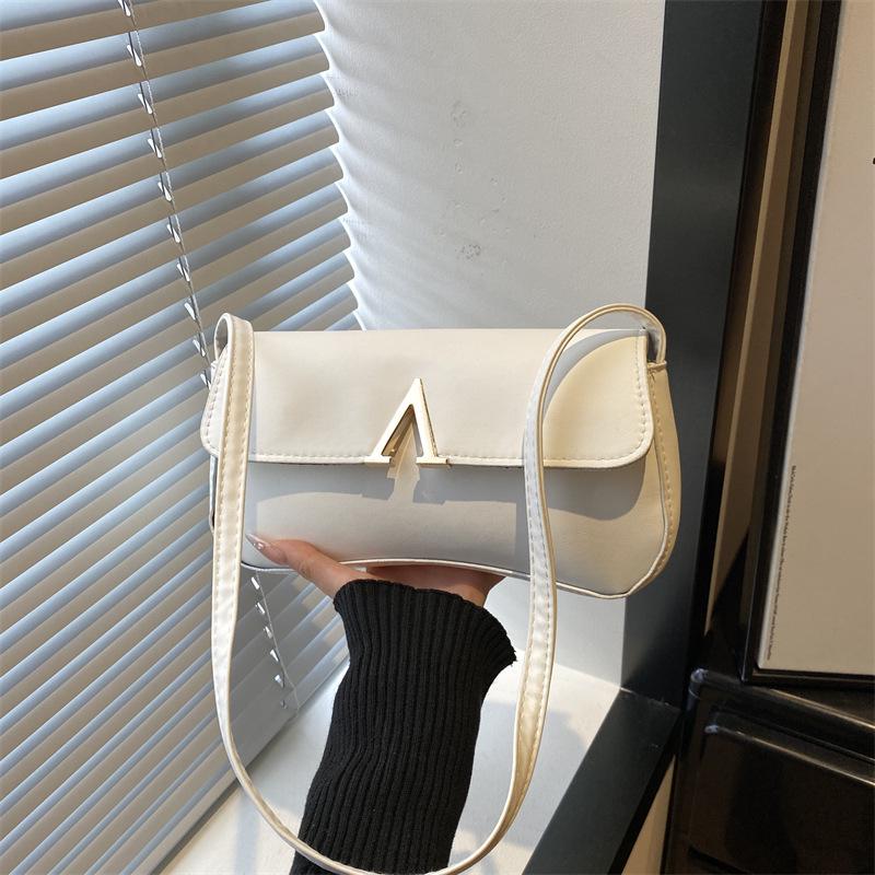 2026 French Retro Single Shoulder & Crossbody Bag – Women's Fashionable, Versatile Underarm Design