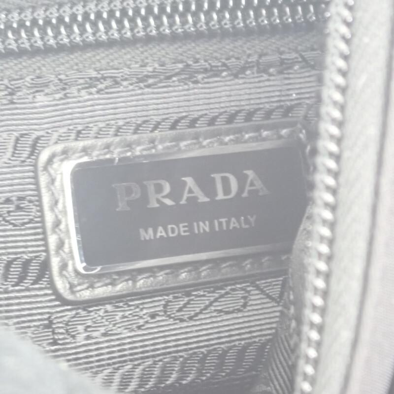 PRADA  2VZ092_2DMG_F0002 body bag black/leather mens