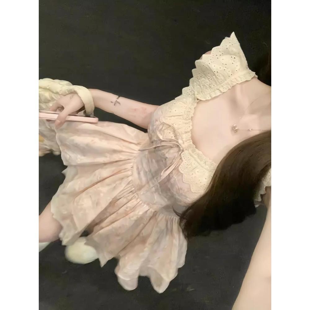 French girl floral dress women's summer sweet little cake puffy short dress cute little flying sleeves waist