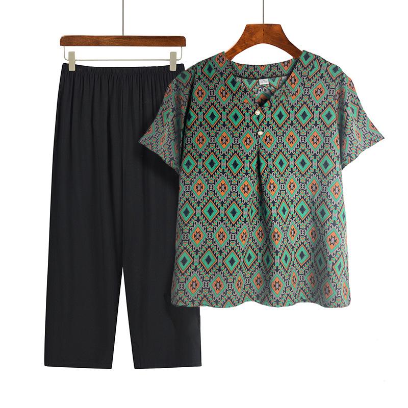 Summer Print Two-Piece Set for Middle-Aged and Elderly Women: Short-Sleeved Top and Grandma Style Outfit