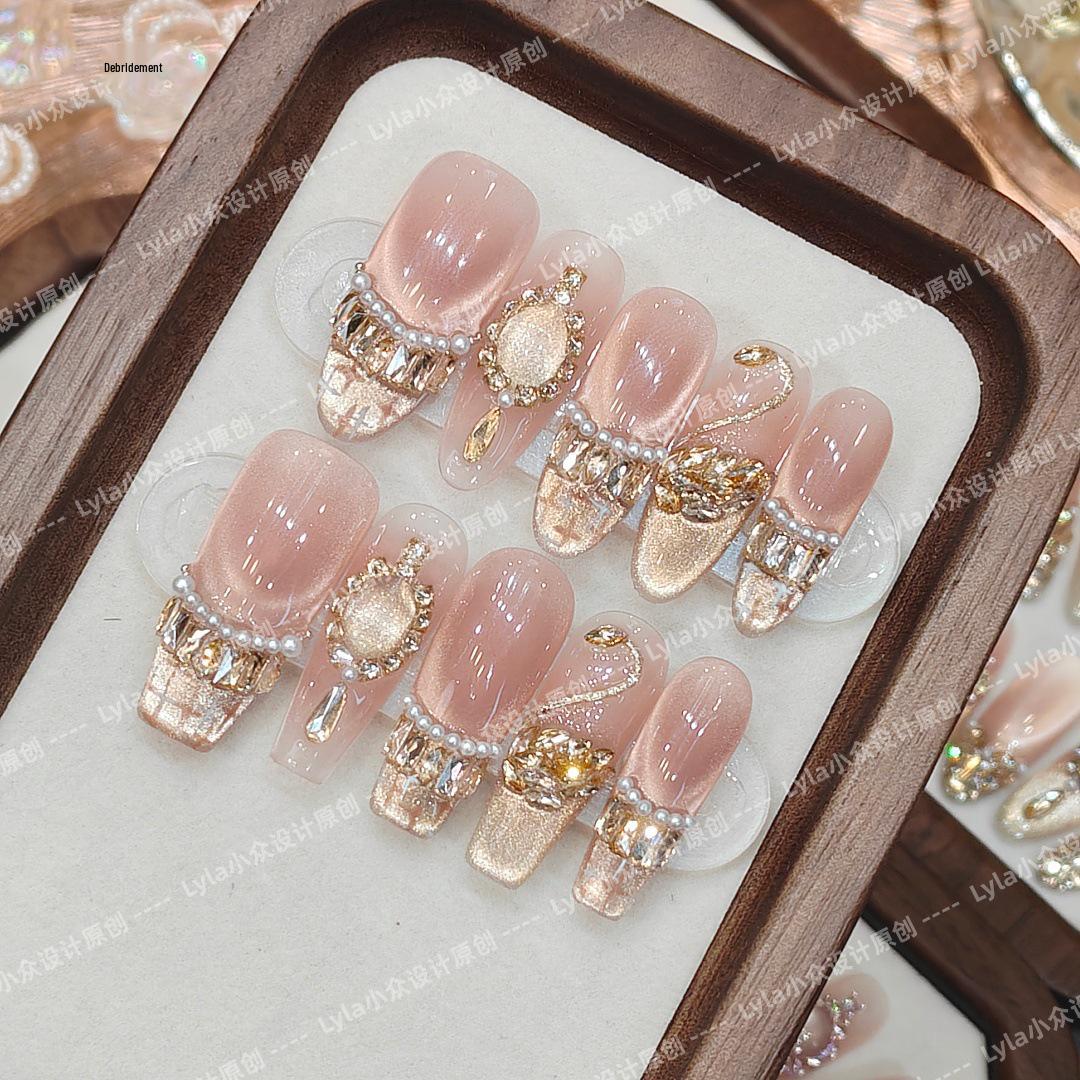 Gilded Nude Pink Cat Eye Rhinestone Glitter Press-on Nails