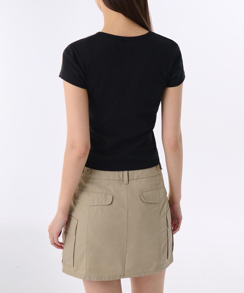 MUSINSA STANDARD WOMAN Women'S Slim Crew Neck Button T-Shirt [Black]