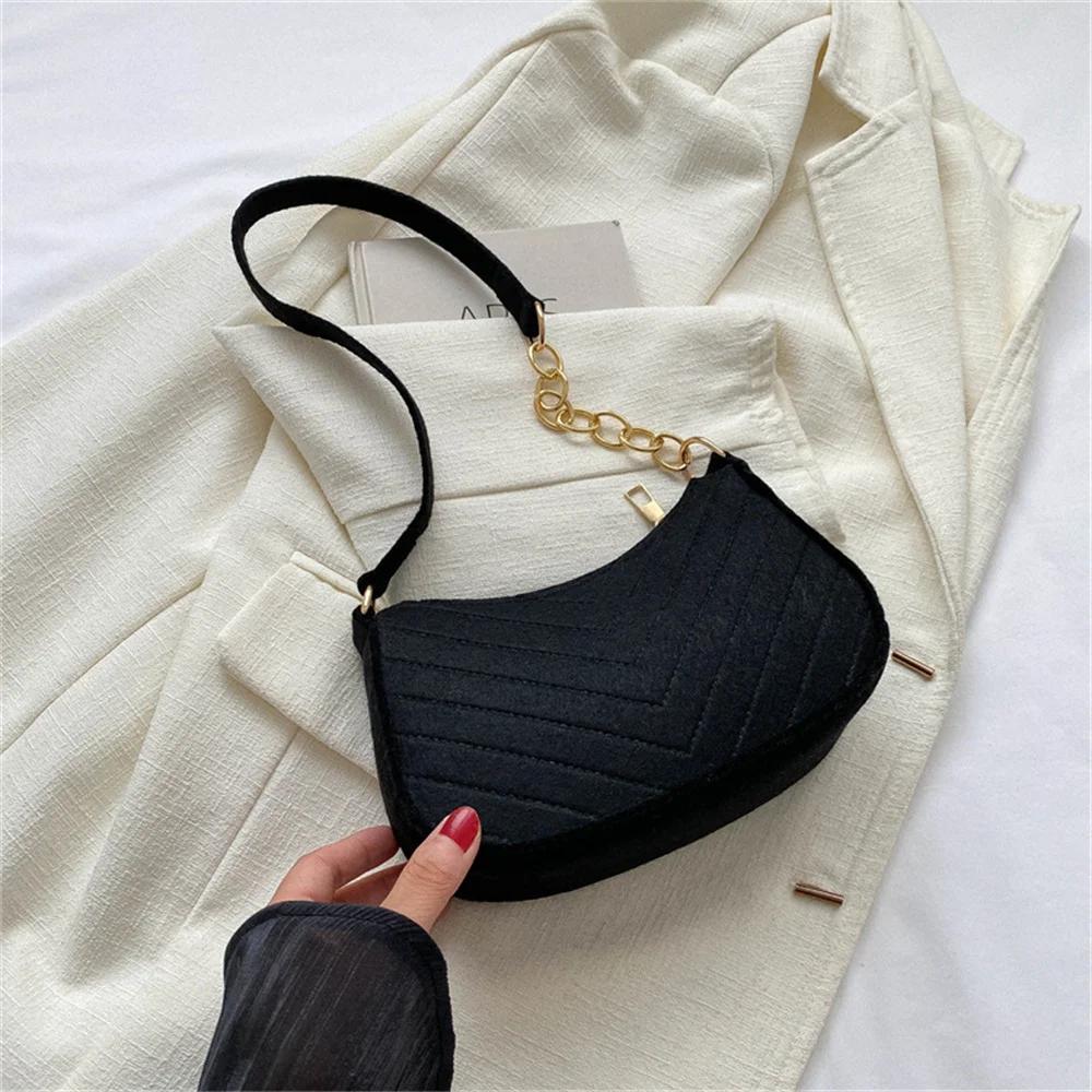 Women Retro Underarm Bag Felt Solid Color Shoulder Bag Casual Purse Dumpling Bag Simple Fashi Crossbody Bag