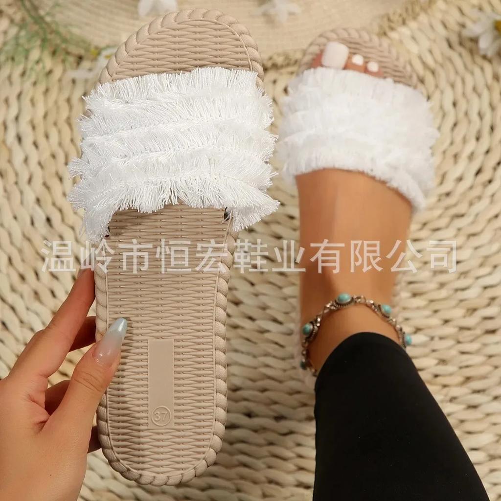 Summer Women Shoes New Bohemian Slippers for Women In Summer Comfortable Beach Sandals with Tassel Open Toe Flat Bottom Sandals