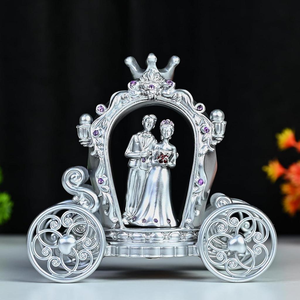 Parfigur i sølvfinish med vogn | Kjærlighetsstatue for forlovelse, bryllup, Valentinsdag, jubileum, bursdagsgaver | Elegant hjemmedekor