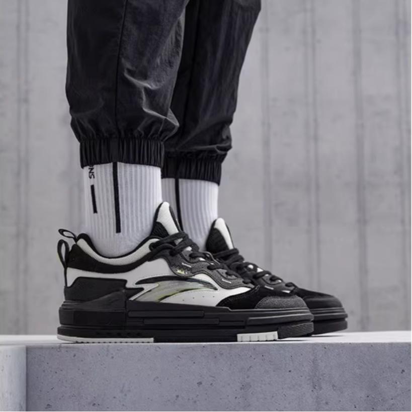 Anta Trendy Durable Low-Top Skate Shoes Men sneaker Black White 912138060-2