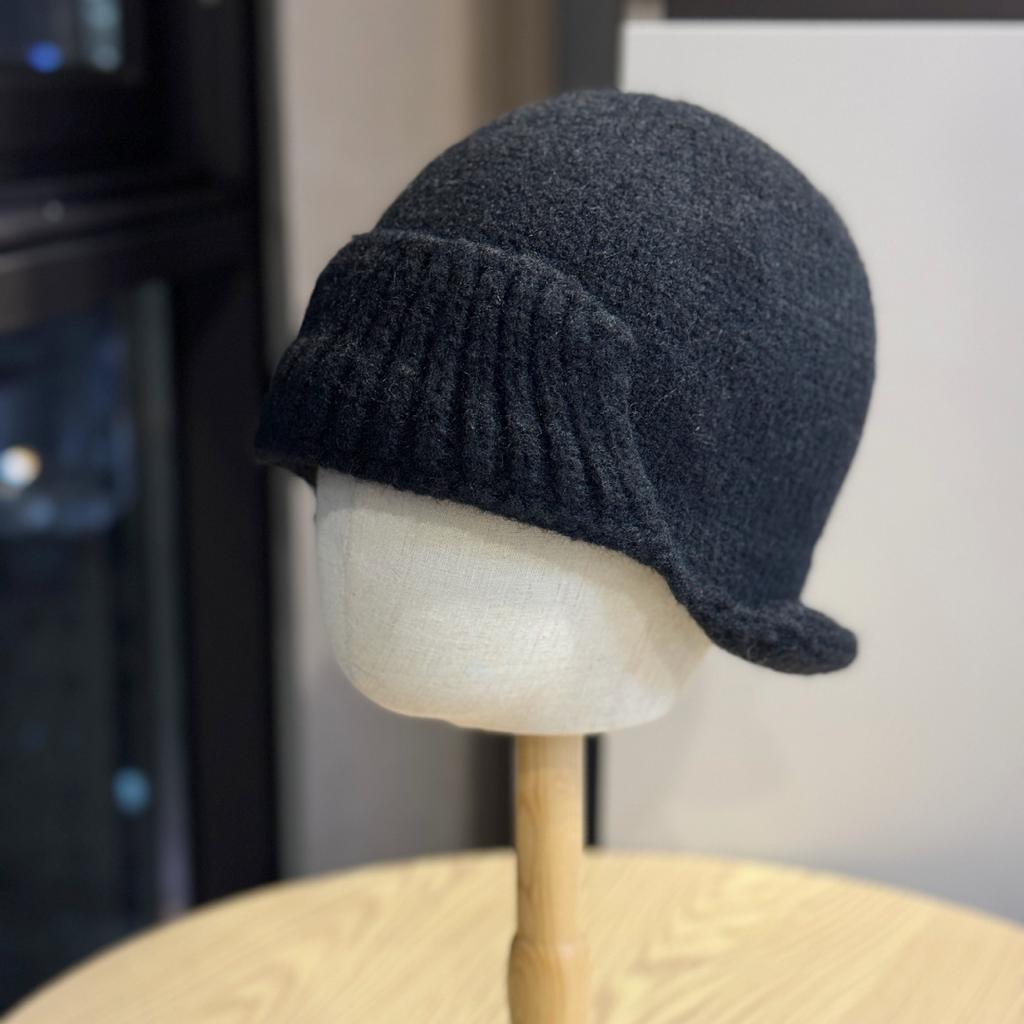 New Autumn and Winter Niche Short Ear Protecting Knitted Hat for Women Warm and Slimming Personalized Rope Knitted Hat Lei Feng Hat