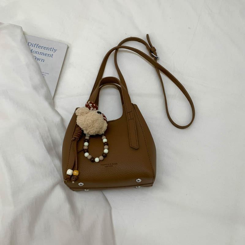 

Small-scale Handbag - Vintage Bucket Bag - Commuting Single-shoulder Crossbody Bag With pendant