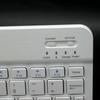 10-Zoll-Wireless-BT-Tastatur Threesystem Universelles, farbenfrohes, wiederaufladbares BT-Tastatur-Mobiltelefon