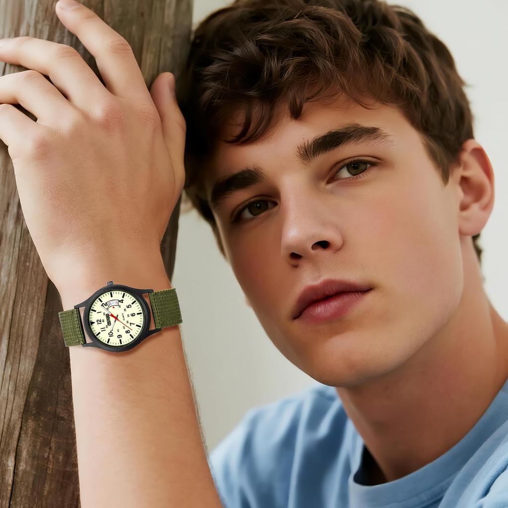 Orologio Militare da Uomo con Cinturino in Nylon, Impermeabile, Display Analogico Luminoso, Calendario, Movimento al Quarzo Semplice ed Elegante, Verde, Accessorio di Moda -