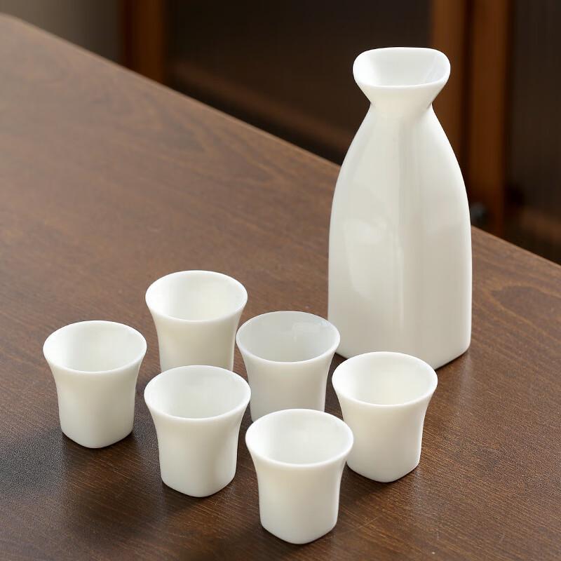 

Duan Yun Ceramic Wine Set