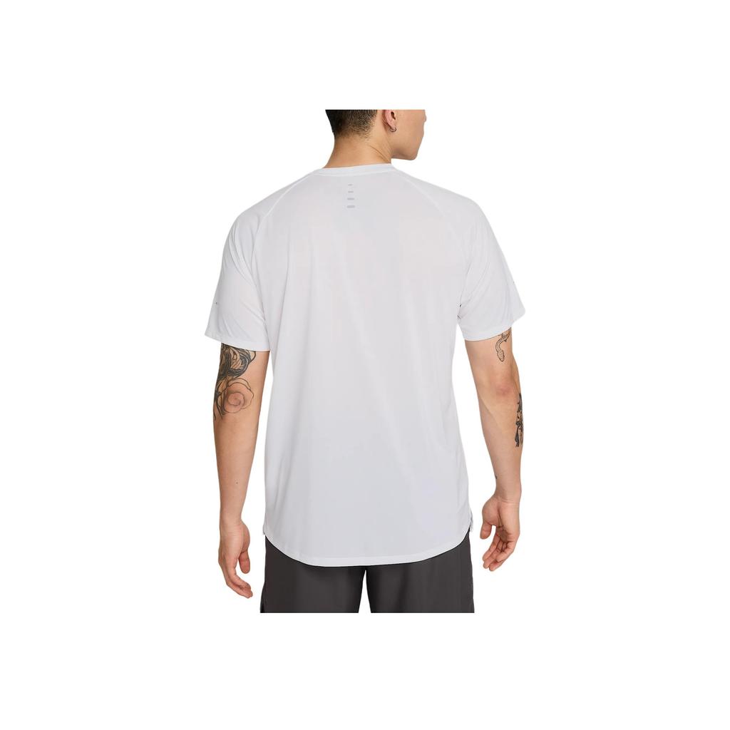 Nike Dri-FIT ADV Rundhals Atmungsaktives Sport Kurzarm T-Shirt Herren Oberteile Weiß HV5204100