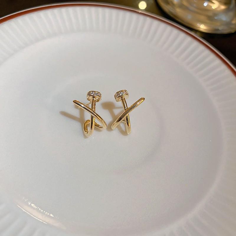 Metal Irregular Earrings European and American Retro Temperament Versatile Earrings Earrings