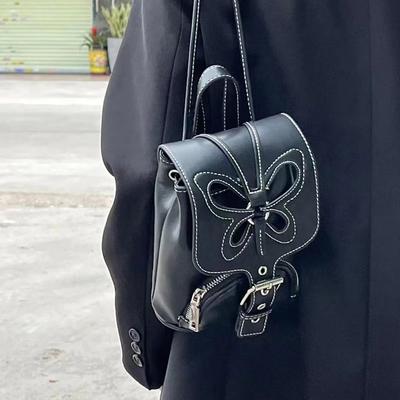 Mochila Mini Linda Retro Americana Calada de Mariposa, Diseño de Nicho, Mochila Pequeña Versátil para Chica Popular
